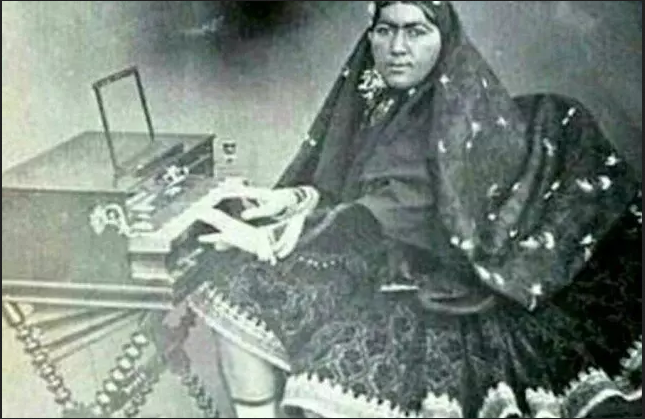 اولین+زن+پیانیست+ایران
